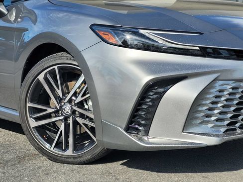 Used 2025 Toyota Camry XSE FWD image 3