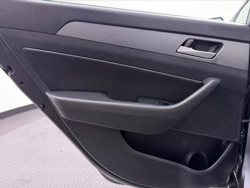 Used 2018 Hyundai Sonata SEL FWD image 16