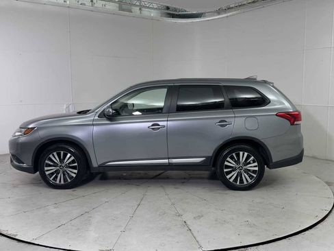 Used 2019 Mitsubishi Outlander SE image 5