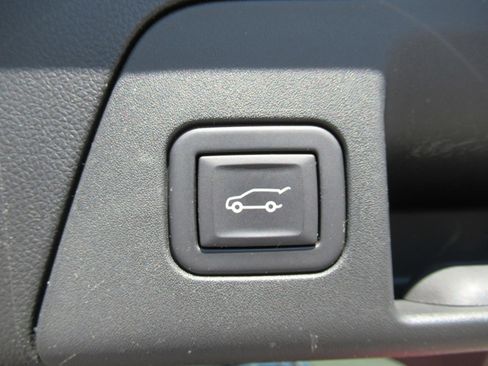 Used 2023 Buick Envision Avenir FWD image 35