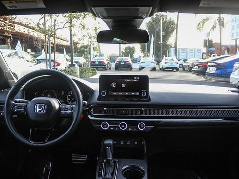 Used 2025 Honda Civic Sport image 17
