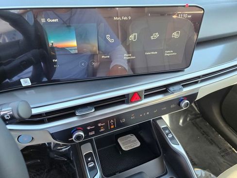 New 2026 Kia Sorento S w/ S Panoramic Sunroof Package FWD image 11