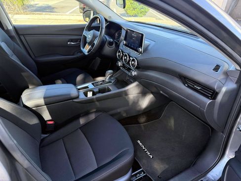 Used 2025 Nissan Sentra SV w/ All-Weather Package FWD image 11