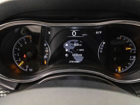 Used 2022 Jeep Grand Cherokee Limited image 21