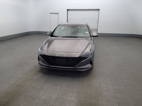 Used 2023 Hyundai Elantra SEL w/ Cargo Package FWD image 15