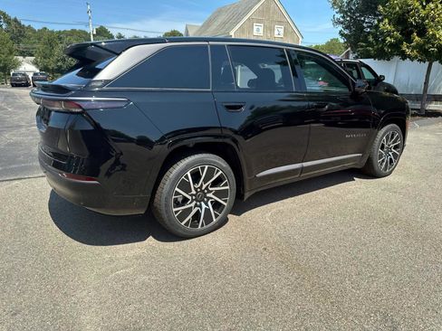 New 2025 Jeep Wagoneer S Limited image 2