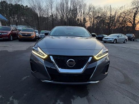 Used 2022 Nissan Maxima SV w/ Floor Mat Group image 6