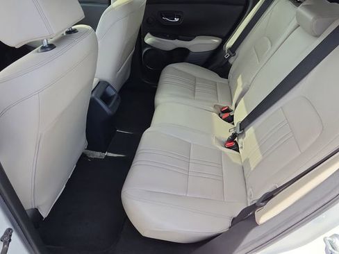 Used 2023 Honda HR-V EX-L image 13
