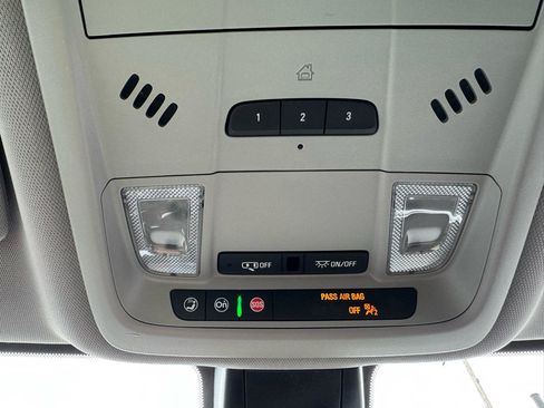Used 2024 Chevrolet Blazer LT FWD image 23