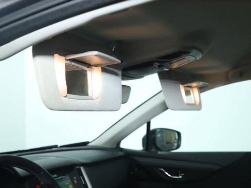 Used 2023 Subaru Outback Premium image 19