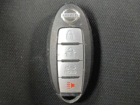 Used 2023 Nissan Sentra SV FWD image 32