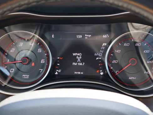 Used 2020 Dodge Charger SXT w/ Leather Interior Group RWD image 8