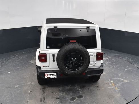 Used 2023 Jeep Wrangler Altitude image 38