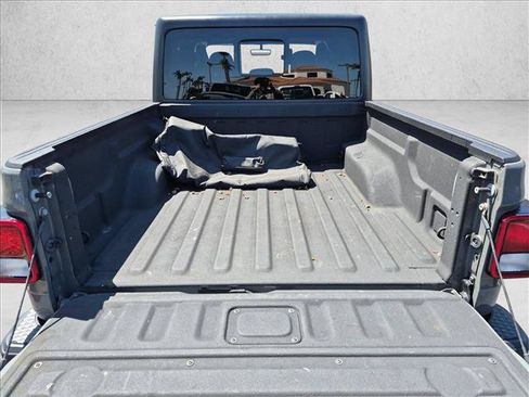 Used 2021 Jeep Gladiator Sport AWD/4WD image 6