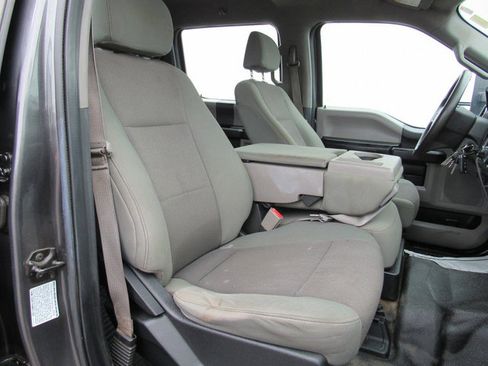 Used 2018 Ford F550 2WD Crew Cab Super Duty image 14