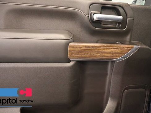 Used 2022 Chevrolet Silverado 3500 High Country w/ Z71 Off-Road Package AWD/4WD image 32