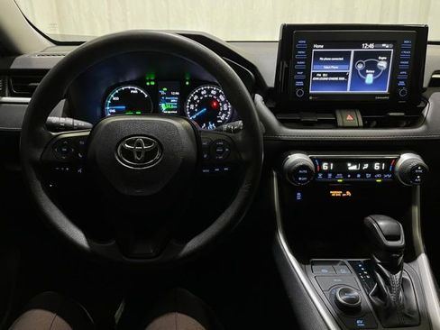 Certified 2021 Toyota RAV4 XLE w/ Carpet Mat Package (TMS) AWD/4WD image 20