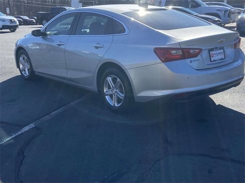 Used 2022 Chevrolet Malibu LS w/ Driver Confidence Package II image 5