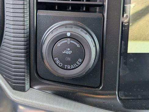 Used 2025 Ford F150 Lariat w/ Equipment Group 502A High image 18