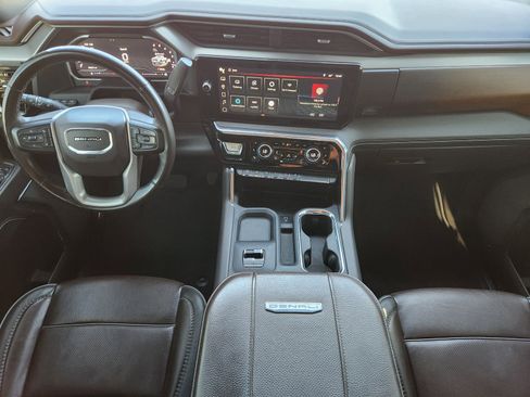 Used 2024 GMC Sierra 3500 Denali w/ Denali Reserve Package image 30