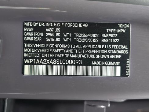 Used 2025 Porsche Macan 4 Electric AWD/4WD image 70
