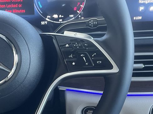 Certified 2025 Mercedes-Benz GLE 450e 4MATIC image 28