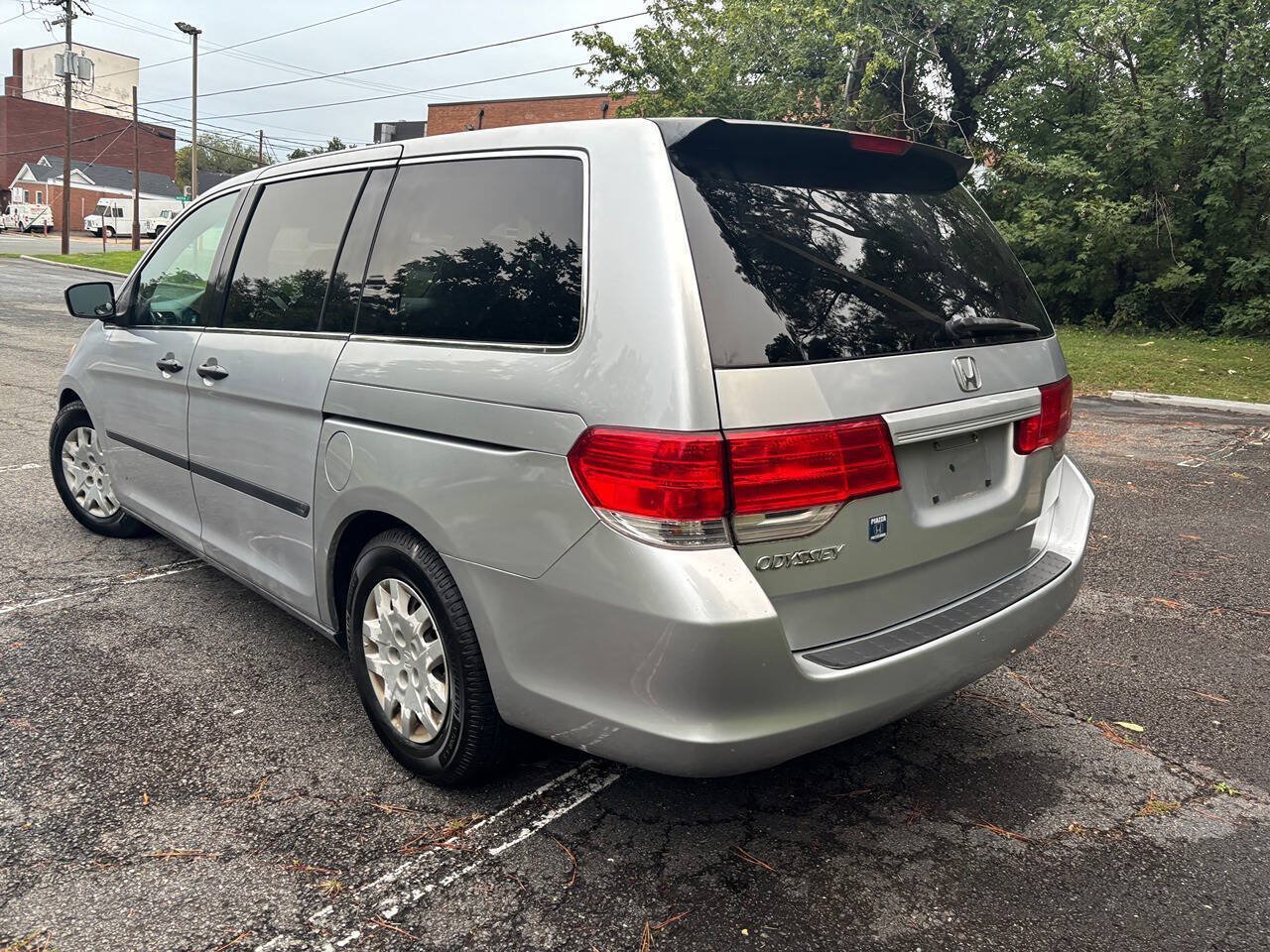 Used 2010 Honda Odyssey LX image 7