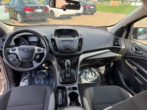 Used 2014 Ford Escape S FWD image 29