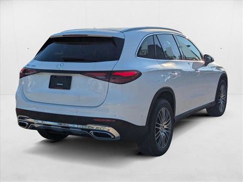 New 2026 Mercedes-Benz GLC 300 image 2