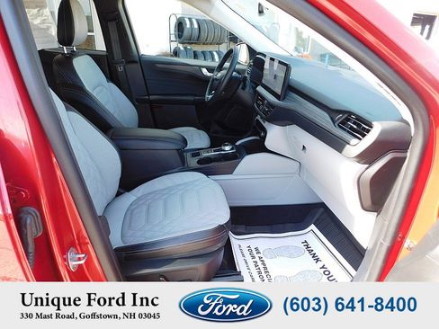 Used 2023 Ford Escape Platinum w/ Premium Technology Package image 31