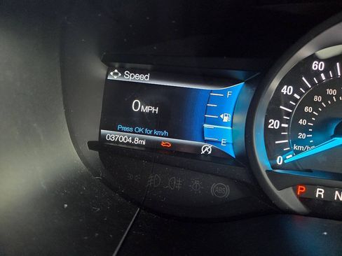 Used 2024 Ford Edge Titanium AWD/4WD image 5