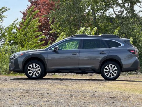 Certified 2025 Subaru Outback Premium AWD/4WD image 4