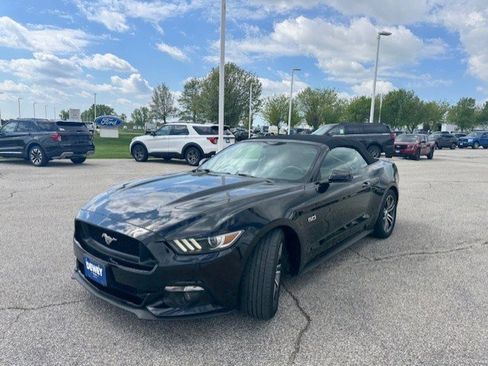 Used 2017 Ford Mustang GT Premium RWD image 3