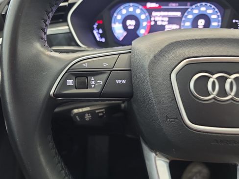 Used 2020 Audi Q3 2.0T Premium Plus w/ Premium Plus Package AWD/4WD image 17