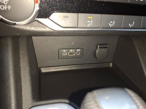 Used 2022 Nissan Sentra SV image 19