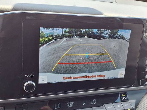 Used 2025 Toyota Camry SE w/ Convenience Package FWD image 21