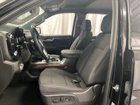 Used 2024 GMC Sierra 1500 Elevation w/ X31 Off-Road Package AWD/4WD image 10