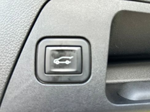 Used 2020 Buick Envision Preferred FWD image 11