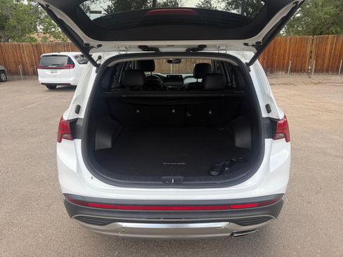 Used 2021 Hyundai Santa Fe SEL w/ Convenience + Premium Package AWD/4WD image 32