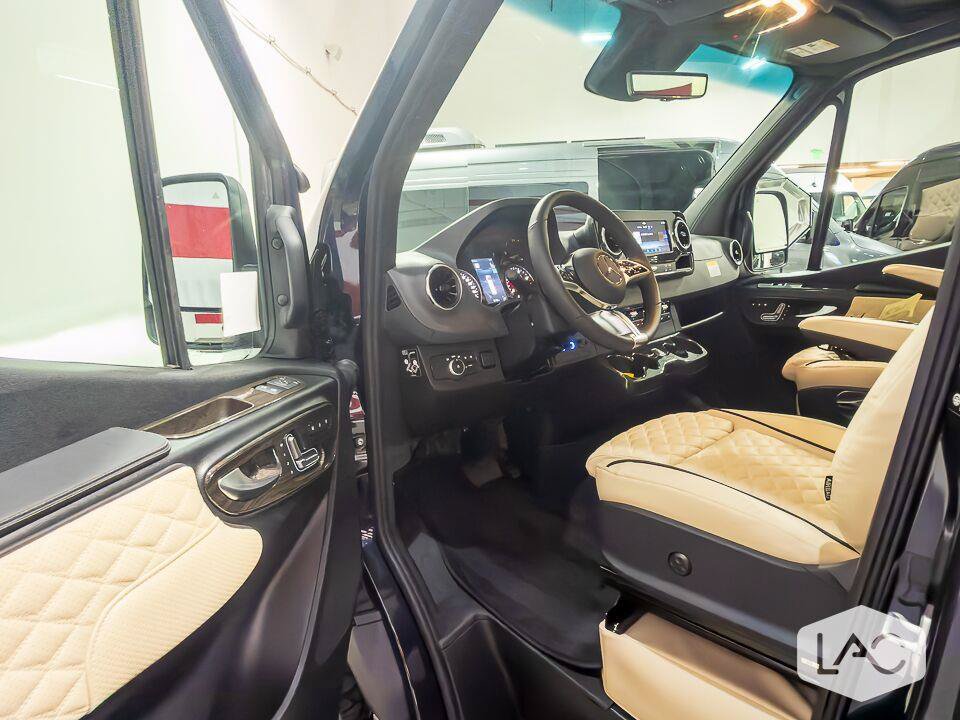 Used 2026 Mercedes-Benz Sprinter 3500 image 17