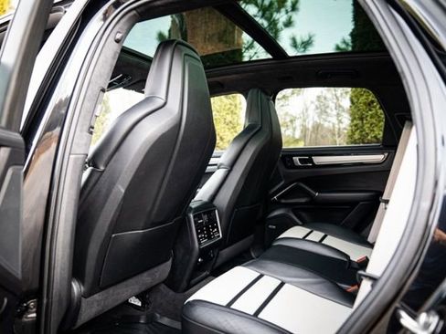 Used 2021 Porsche Cayenne GTS image 44