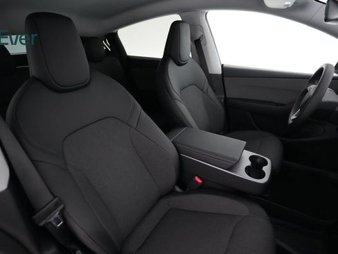 Used 2026 Tesla Model Y 2WD image 21