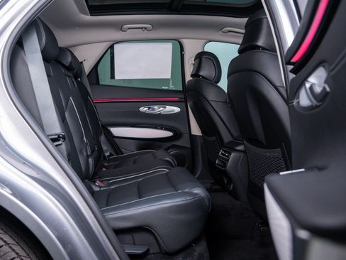 Used 2026 Genesis GV70 2.5T Select image 12