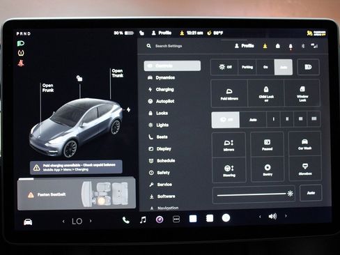 Used 2022 Tesla Model Y Long Range image 24
