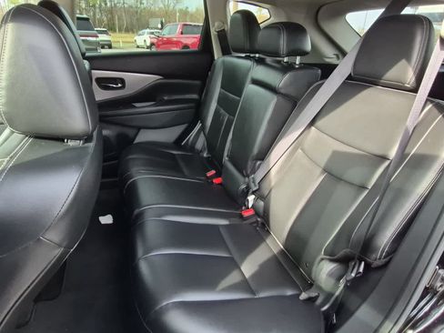 Used 2024 Nissan Murano SV w/ SV Midnight Edition Package image 7