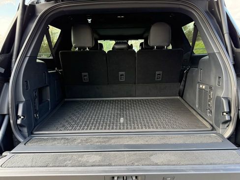 New 2025 Lincoln Navigator L Black Label AWD/4WD image 25