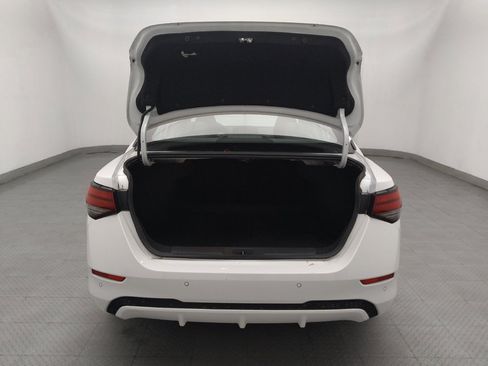 Used 2024 Nissan Sentra S FWD image 29