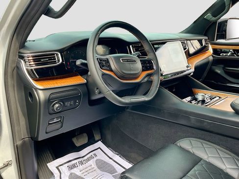 Certified 2024 Jeep Grand Wagoneer Series III AWD/4WD image 9