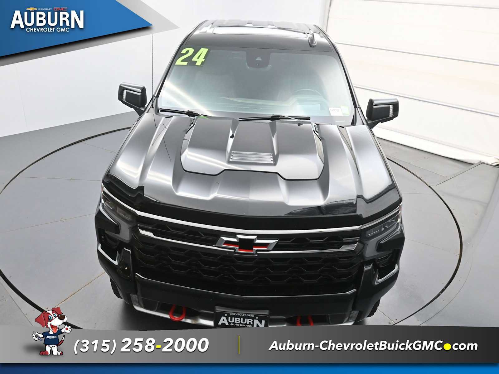 Used 2024 Chevrolet Silverado 1500 ZR2 w/ Technology Package AWD/4WD image 29