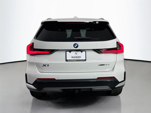 New 2026 BMW X1 xDrive28i w/ Technology Package AWD/4WD image 7